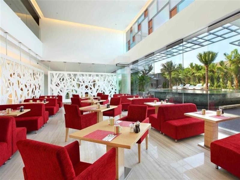 Fairfield By Marriott Bali Kuta Ngurah Rai Кута Экстерьер фото