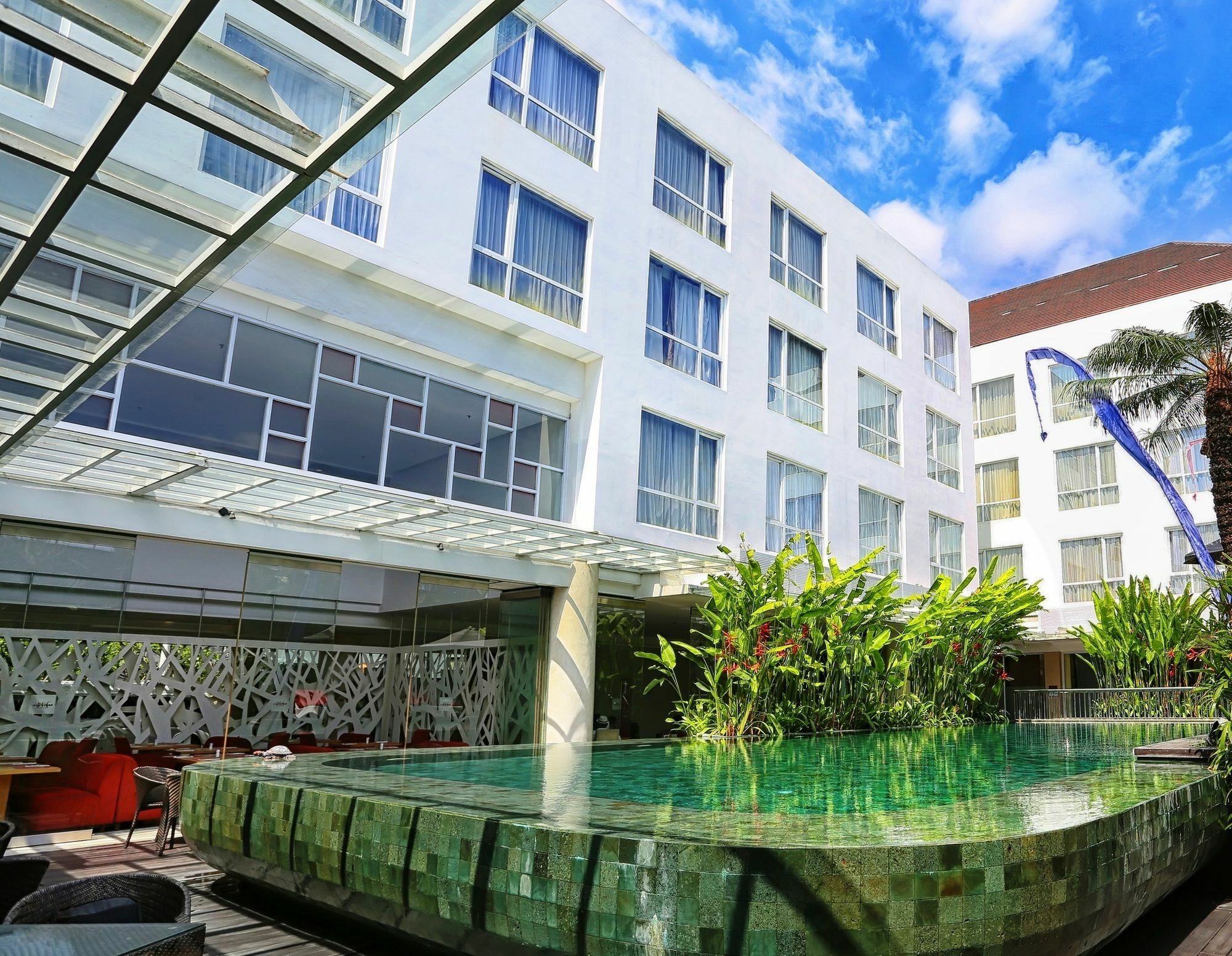 Fairfield By Marriott Bali Kuta Ngurah Rai Кута Экстерьер фото