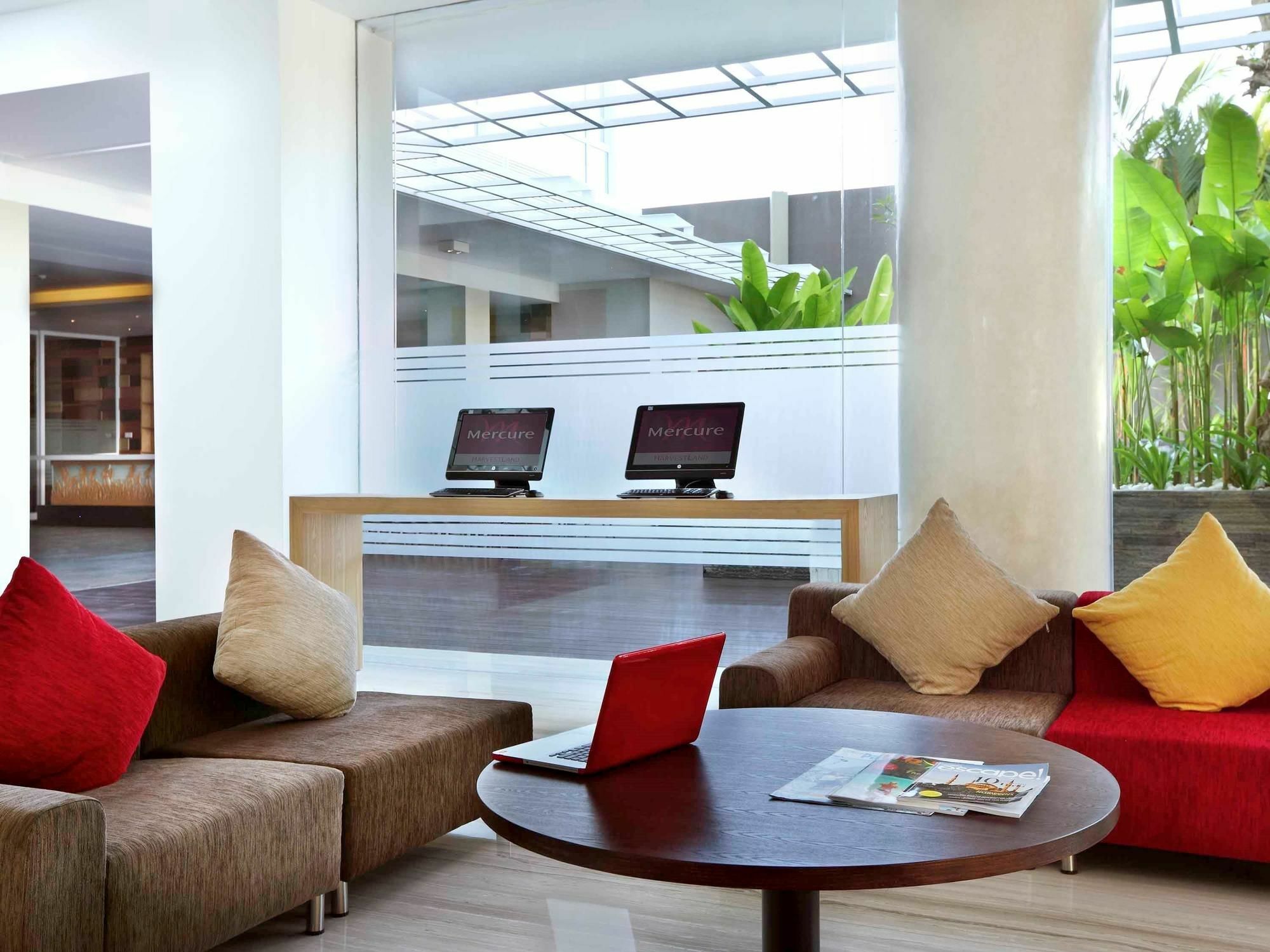 Fairfield By Marriott Bali Kuta Ngurah Rai Кута Экстерьер фото